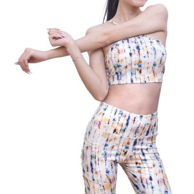 Bộ đồ thể thao LMcation - Áo ngực thể thao cổ yếm Sophie & Quần lửng thể thao trên gối túi 2 bên - Sọc đủ màu