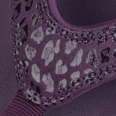 Dép xỏ ngón sức khỏe nữ Spenco Yumi Cheetah Wine - dép kẹp nâng vòm giảm đau chân