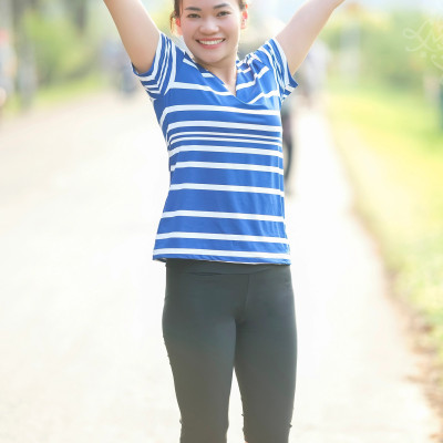 Áo thun thể thao đa năng LMcation Hadley - Xanh sọc trắng