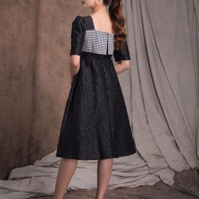 Đầm Đen Hoa Nổi Cổ HQ Caro Maxivic M012207