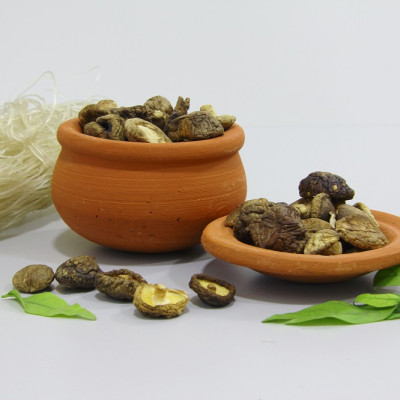 Nấm Hương Khô Lý Tưởng 50g – Thơm Ngon, Nguyên Chất, Dễ Chế Biến