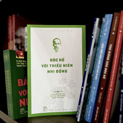 Di sản Hồ Chí Minh. Bác Hồ với thiếu niên, nhi đồng