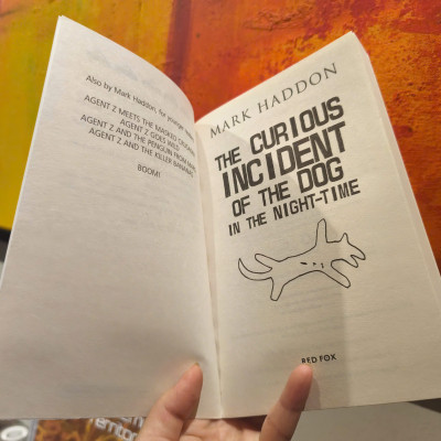 Sách - The Curious Incident of the Dog In the Night-time by Mark Haddon