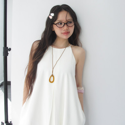 DOTTIE - Đầm xếp li cổ yếm - Trắng - D0716