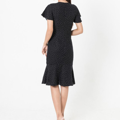 De Leah - Đầm Ôm Đuôi Cá Cúc Trai - Đen