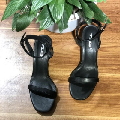 Sandal cao gót hot trend  trẻ trung năng động 20826