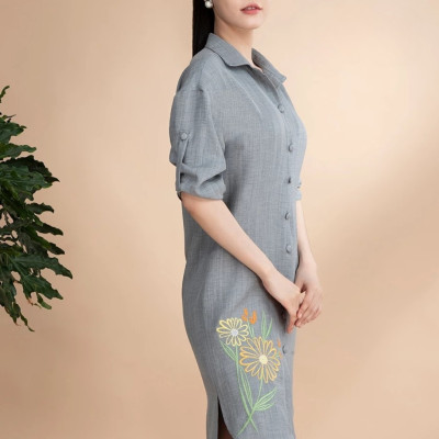 Đầm xô lụa xám thêu, cổ sơmi La Mộc LM022427
