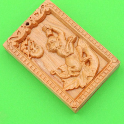 Mặt gỗ ngọc am - 12 con giáp - khắc hình tuổi Thân MGCG7