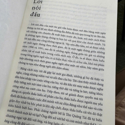 HÉT LÊN TRONG CƠN MƯA PHÙN – Dư Hoa – Az Việt Nam