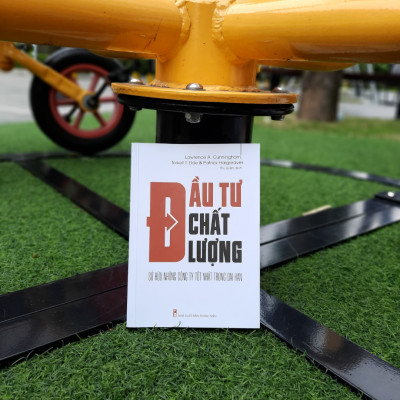 Combo Sách - Cẩm Nang Đầu Tư Từ A Đến Z Những Sát Thủ Hàng Loạt Trong Giới Tài Chính + Sách Lược Đầu Tư Của W.Buffett (TB) + Đầu Tư Hiệu Quả + Đầu Tư Chất Lượng