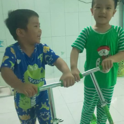 Xe Scooter Cho Bé Centosy 951 Dành Cho Bé Dưới 40Kg, Có Bánh Phát Sáng, Điều Chỉnh Được Chiều Cao