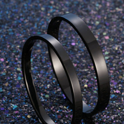 Vòng tay cặp Hàn Quốc VTC13 (Màu đen)