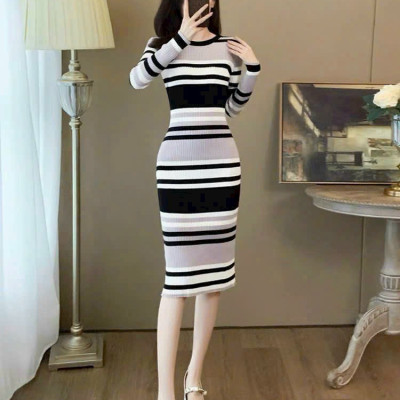 Đầm Thời Trang Miu Miu Quảng Châu Cao Cấp Tăng Kèm Belt Xinh Xắn