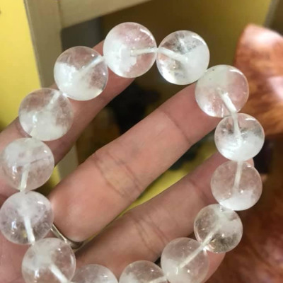 CHIẾC VÒNG THẠCH ANH ƯU LINH TRẮNG 14MM NAM MỆNH KIM THUỶ ĐÁ THIÊN NHIÊN 