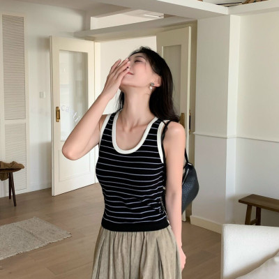 Áo Bra 3 lỗ phối kẻ ngang tích hợp đệm ngực cao cấp AZ2315, áo croptop  thun dày dặn đơn giản cho nữ