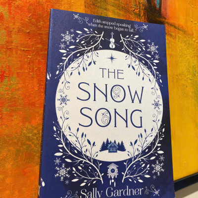 Sách - The Snow Song: The spellbinding fable and magical love story by Sally Gardner - English Novel