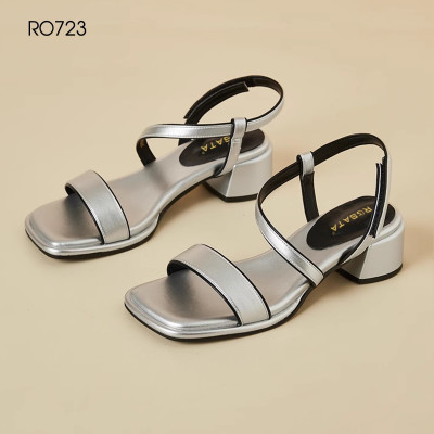 Sandal nữ quai ngang, khóa dán ROSATA RO723 -5p- Kem, bạc - BKSTORE