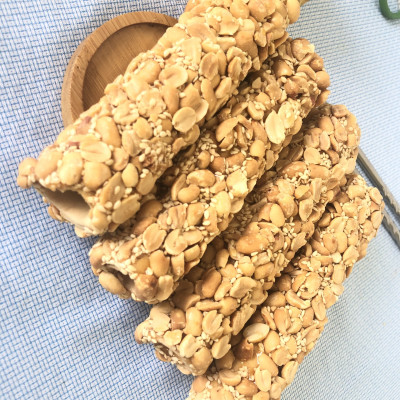 Kẹo Đậu Phộng Cuộn Tròn VIETTIN MART 250g