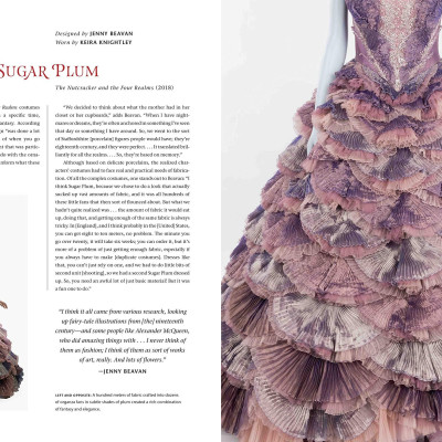 The Art Of Disney Costuming (Disney Editions Deluxe): Heroes, Villains, & Spaces Between