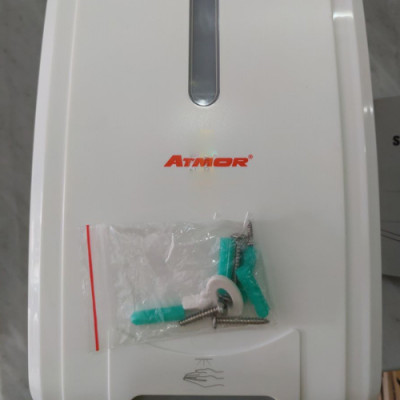 Máy Xịt Cồn Y Tế Cảm Ứng ATMOR AT-007R (Treo Tường Dùng Điện) HÀNG CHÍNH HÃNG