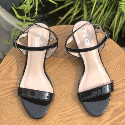 Sandal 5 phân gót trong hot trend trẻ trung năng động 21331